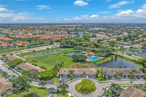 Townhouse in Miramar, Florida 2 bedrooms, 95.69 sq.m. № 2171503 - photo 16