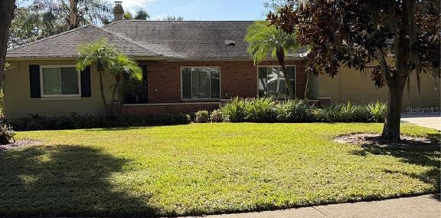 Villa ou maison à Belle Isle, Floride 3 chambres, 188.22 m2 № 2425222