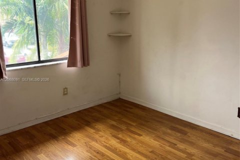 Condo in Dania Beach, Florida, 2 bedrooms  № 2292195 - photo 28