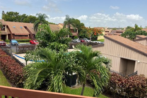 Condo in Dania Beach, Florida, 2 bedrooms  № 2292195 - photo 24