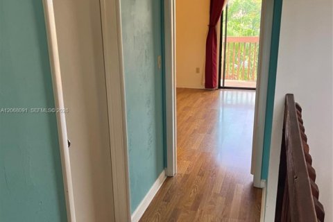 Condo in Dania Beach, Florida, 2 bedrooms  № 2292195 - photo 18