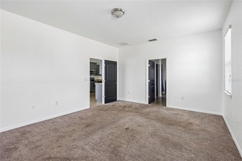 House in Ocala, Florida 4 bedrooms, 207.82 sq.m. № 2120743 - photo 16