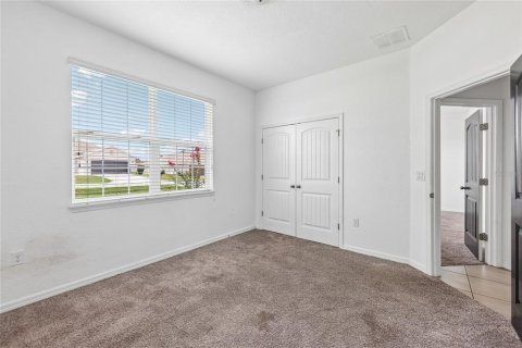 House in Ocala, Florida 4 bedrooms, 207.82 sq.m. № 2120743 - photo 27