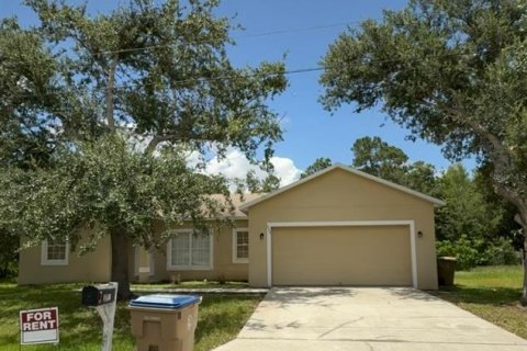 Снять в аренду виллу или дом в Киссимми, Флорида 9 комнат, 162.02м2, № 1869049 - фото 2