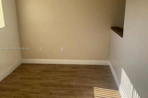 Снять в аренду виллу или дом в Майами, Флорида 3 спальни, 201.41м2, № 2030149 - фото 10