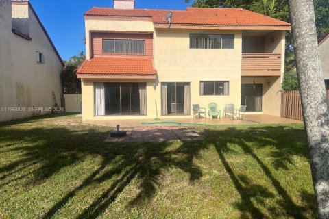 Снять в аренду виллу или дом в Майами, Флорида 3 спальни, 201.41м2, № 2030149 - фото 17