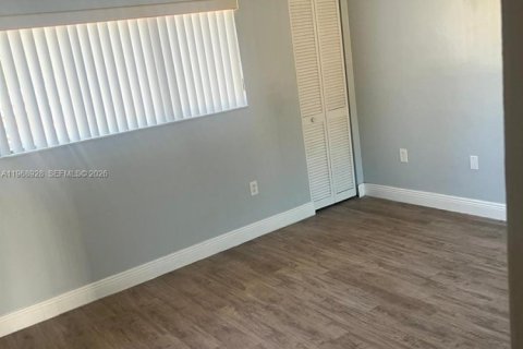 Снять в аренду виллу или дом в Майами, Флорида 3 спальни, 201.41м2, № 2030149 - фото 7