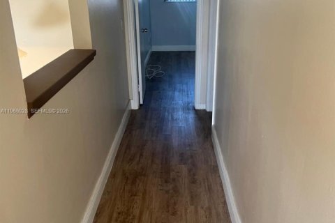 Снять в аренду виллу или дом в Майами, Флорида 3 спальни, 201.41м2, № 2030149 - фото 9