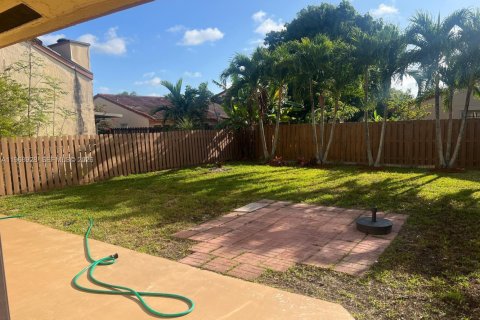 Снять в аренду виллу или дом в Майами, Флорида 3 спальни, 201.41м2, № 2030149 - фото 18