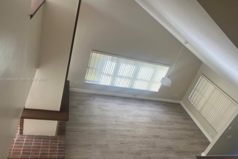 Снять в аренду виллу или дом в Майами, Флорида 3 спальни, 201.41м2, № 2030149 - фото 14