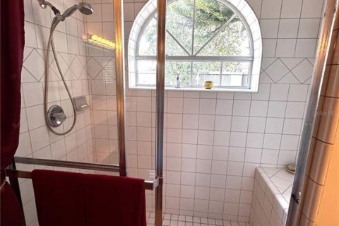Casa en venta en Orlando, Florida, 4 dormitorios, 289.67 m2 № 1723364 - foto 20