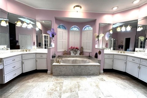 Casa en venta en Orlando, Florida, 4 dormitorios, 289.67 m2 № 1723364 - foto 18