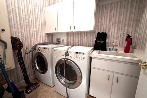 Casa en venta en Orlando, Florida, 4 dormitorios, 289.67 m2 № 1723364 - foto 26