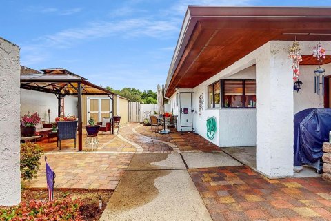 Casa en venta en Haines City, Florida, 2 dormitorios, 168.06 m2 № 2226667 - foto 3