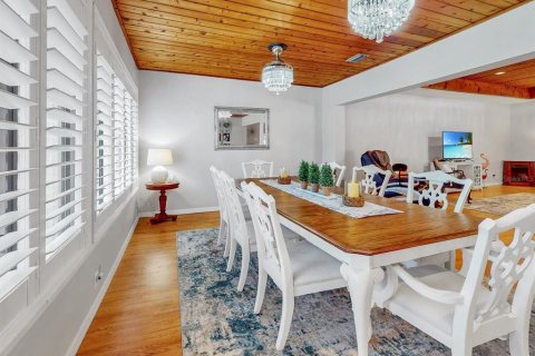 Casa en venta en Haines City, Florida, 2 dormitorios, 168.06 m2 № 2226667 - foto 13