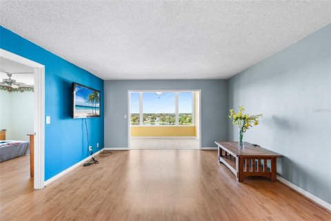Condominio en venta en Winter Haven, Florida, 2 dormitorios, 125.14 m2 № 2217675 - foto 9