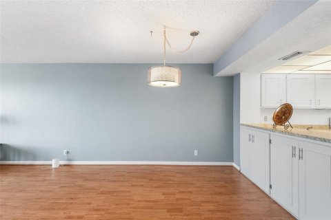 Condominio en venta en Winter Haven, Florida, 2 dormitorios, 125.14 m2 № 2217675 - foto 16