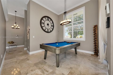 House in Miami, Florida 4 bedrooms, 204.66 sq.m. № 1965304 - photo 17