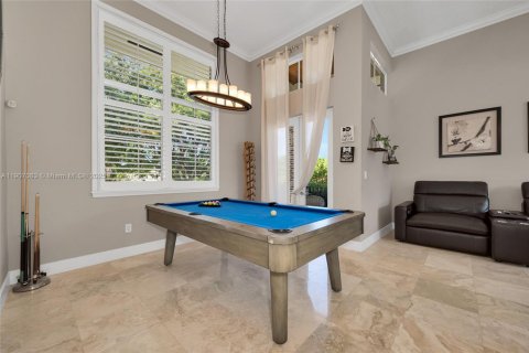 House in Miami, Florida 4 bedrooms, 204.66 sq.m. № 1965304 - photo 16