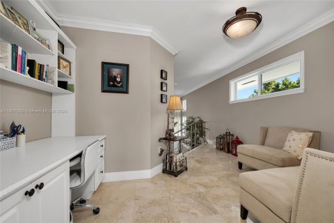 House in Miami, Florida 4 bedrooms, 204.66 sq.m. № 1965304 - photo 29