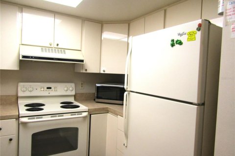 Copropriété à louer à Sarasota, Floride: 2 chambres, 89.84 m2 № 2098665 - photo 2