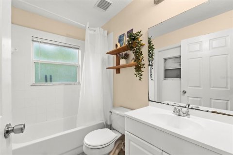 Casa en alquiler en Clermont, Florida, 4 dormitorios, 157.47 m2 № 1902780 - foto 28