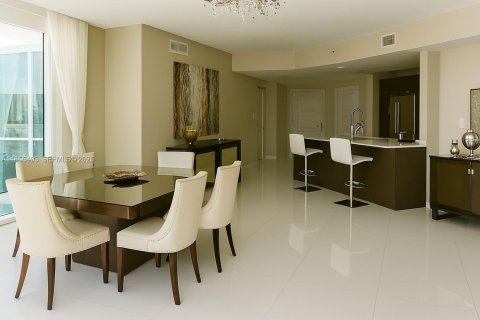 Copropriété à vendre à Sunny Isles Beach, Floride: 3 chambres, 138.61 m2 № 2034936 - photo 2