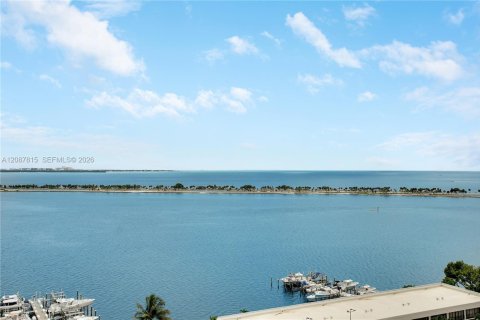 Condominio en Miami, Florida, 1 dormitorio  № 2361647