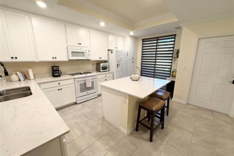 Condo in Bradenton, Florida, 2 bedrooms  № 1777520 - photo 7