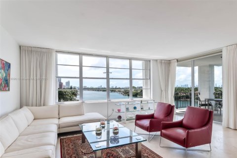 Condominio en venta en Miami Beach, Florida, 3 dormitorios, 186.73 m2 № 1351582 - foto 9