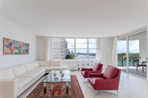 Condominio en venta en Miami Beach, Florida, 3 dormitorios, 186.73 m2 № 1351582 - foto 10