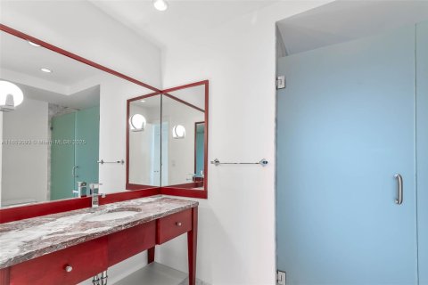 Condominio en venta en Miami Beach, Florida, 3 dormitorios, 186.73 m2 № 1351582 - foto 18