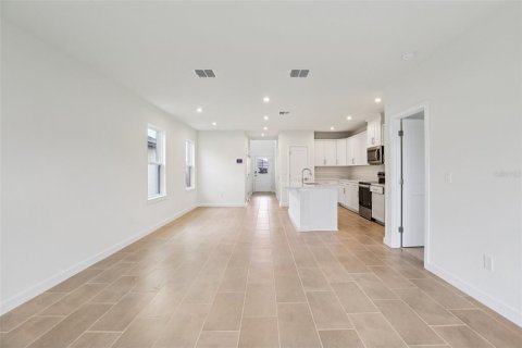 House in Lakeland, Florida 4 bedrooms, 206.89 sq.m. № 1686614 - photo 7