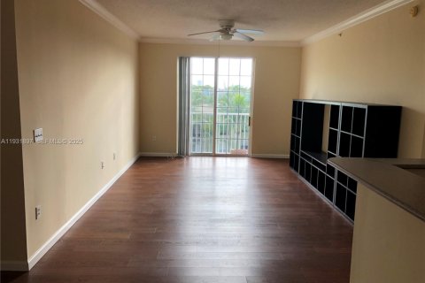 Condo in Hollywood, Florida, 2 bedrooms  № 1990384 - photo 3