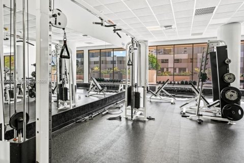 Condominio en alquiler en Miami, Florida, 3 dormitorios, 181.16 m2 № 2017658 - foto 21