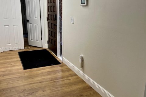 Touwnhouse à vendre à Orlando, Floride: 2 chambres, 170.2 m2 № 2008345 - photo 18