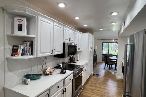 Touwnhouse à vendre à Orlando, Floride: 2 chambres, 170.2 m2 № 2008345 - photo 27