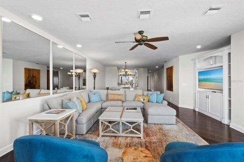 Condominio en venta en Longboat Key, Florida, 3 dormitorios, 219.71 m2 № 1639864 - foto 15