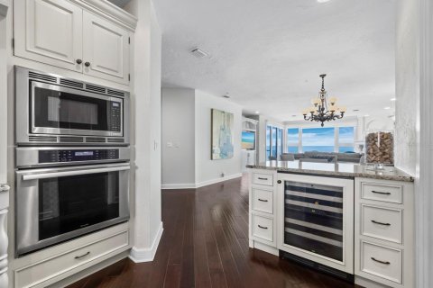 Condominio en venta en Longboat Key, Florida, 3 dormitorios, 219.71 m2 № 1639864 - foto 9