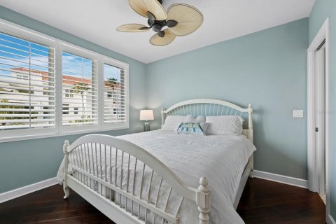 Condominio en venta en Longboat Key, Florida, 3 dormitorios, 219.71 m2 № 1639864 - foto 30