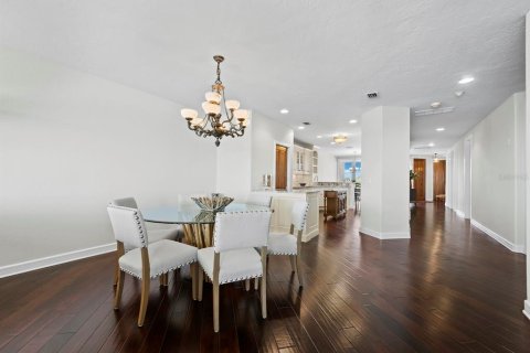 Condominio en venta en Longboat Key, Florida, 3 dormitorios, 219.71 m2 № 1639864 - foto 11
