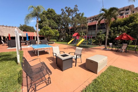Copropriété à vendre à Pompano Beach, Floride: 2 chambres, 100.15 m2 № 2181665 - photo 23