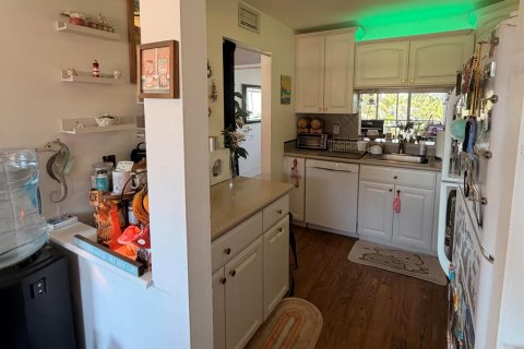 Copropriété à vendre à Pompano Beach, Floride: 2 chambres, 100.15 m2 № 2181665 - photo 13