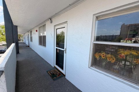 Copropriété à vendre à Pompano Beach, Floride: 2 chambres, 100.15 m2 № 2181665 - photo 4