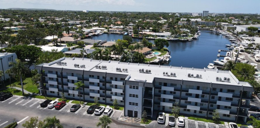 Condo à Pompano Beach, Floride, 2 chambres № 2181665
