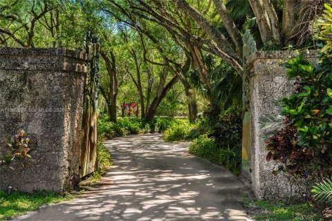 Land in Miami, Florida № 2060239 - photo 16