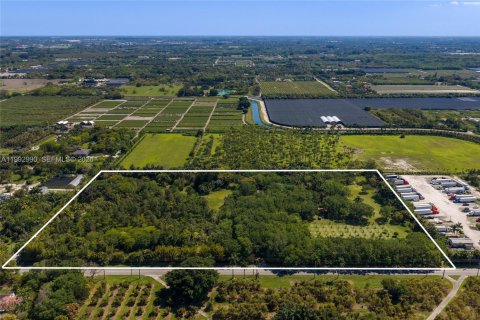 Land in Miami, Florida № 2060239 - photo 9