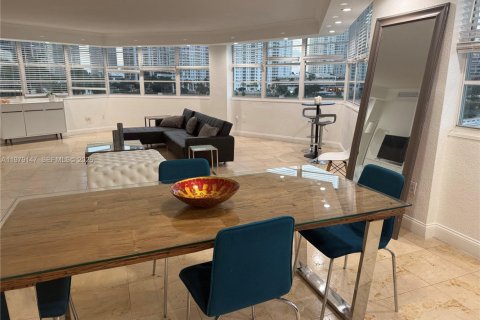 Copropriété à louer à Miami, Floride: 3 chambres, 91.97 m2 № 2046177 - photo 10