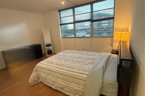 Copropriété à louer à Miami, Floride: 3 chambres, 91.97 m2 № 2046177 - photo 8