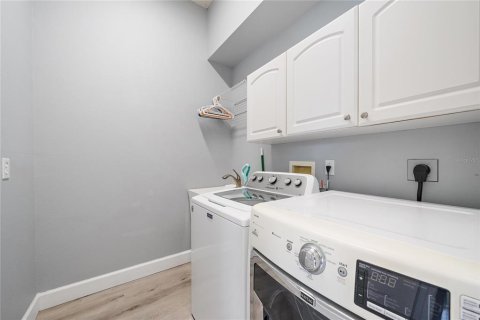 Купить виллу или дом в Порт-Шарлотт, Флорида 6 комнат, 218.13м2, № 2104501 - фото 11